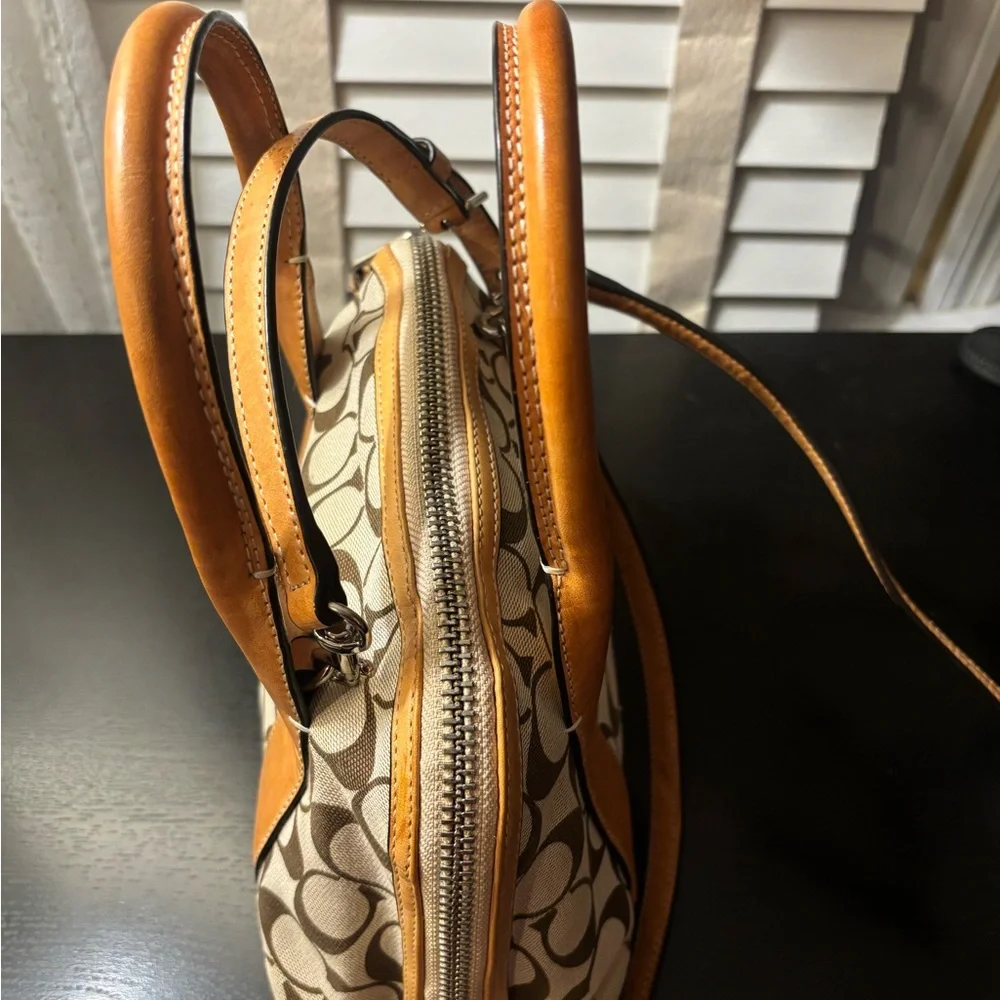 Coach Brown and Tan Signature Satchel - Picture 5 of 14